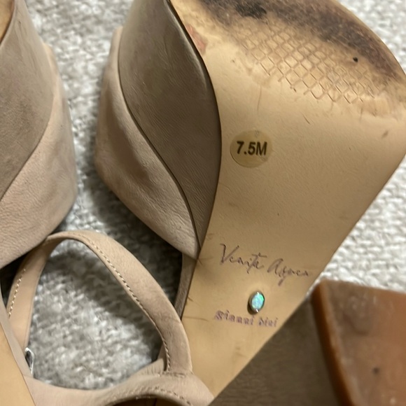 Gianni Bini x Venita Aspen Sienna Taupe Suede Platform Dress Sandals - Picture 8 of 14